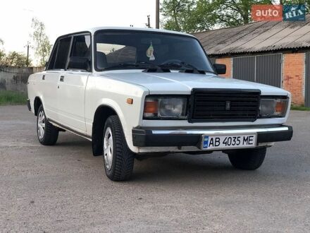 Белый ВАЗ 2107, объемом двигателя 1.5 л и пробегом 300 тыс. км за 850 $, фото 1 на Automoto.ua