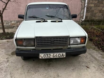 Белый ВАЗ 2107, объемом двигателя 1.5 л и пробегом 120 тыс. км за 450 $, фото 1 на Automoto.ua