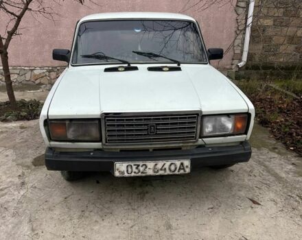 Белый ВАЗ 2107, объемом двигателя 1.5 л и пробегом 120 тыс. км за 450 $, фото 1 на Automoto.ua