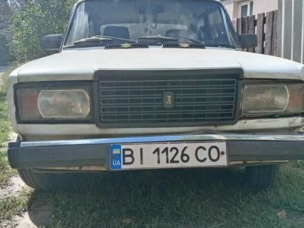 ВАЗ 2107 1995 в Полтаве на Automoto.ua Белый ВАЗ 2107, объемом двигателя 1.3 л и пробегом 95 тыс. км за 500 $, фото 1 на Automoto.ua