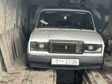 Білий ВАЗ 2107, об'ємом двигуна 1.7 л та пробігом 100 тис. км за 1000 $, фото 1 на Automoto.ua