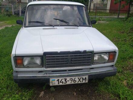Белый ВАЗ 2107, объемом двигателя 0 л и пробегом 100 тыс. км за 750 $, фото 1 на Automoto.ua