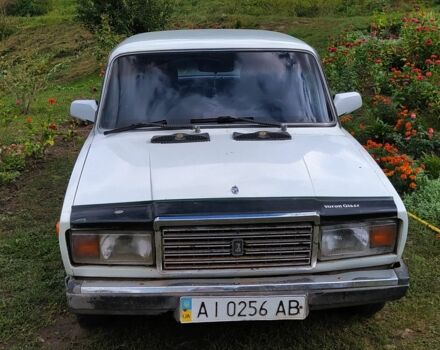 Белый ВАЗ 2107, объемом двигателя 1 л и пробегом 450 тыс. км за 950 $, фото 1 на Automoto.ua