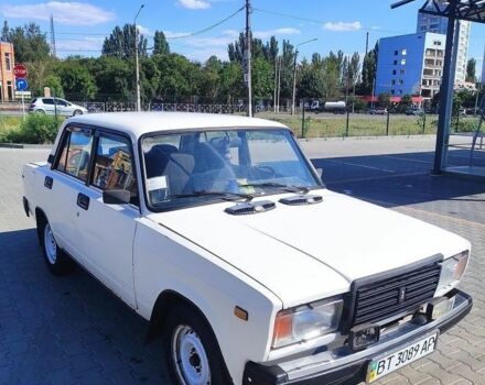 Белый ВАЗ 2107, объемом двигателя 1.5 л и пробегом 100 тыс. км за 1003 $, фото 1 на Automoto.ua