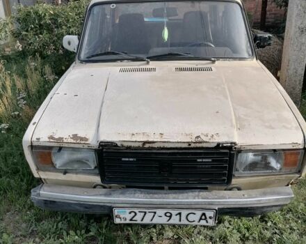 Белый ВАЗ 2107, объемом двигателя 0 л и пробегом 300 тыс. км за 289 $, фото 1 на Automoto.ua