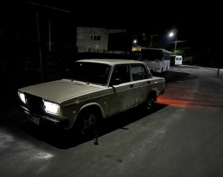 Белый ВАЗ 2107, объемом двигателя 1.5 л и пробегом 350 тыс. км за 1300 $, фото 1 на Automoto.ua