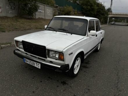 Белый ВАЗ 2107, объемом двигателя 1.6 л и пробегом 200 тыс. км за 699 $, фото 1 на Automoto.ua