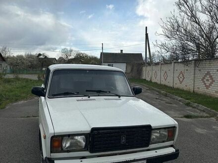 Белый ВАЗ 2107, объемом двигателя 1.5 л и пробегом 203 тыс. км за 650 $, фото 1 на Automoto.ua