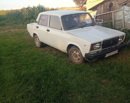Білий ВАЗ 2107, об'ємом двигуна 1.6 л та пробігом 400 тис. км за 592 $, фото 1 на Automoto.ua