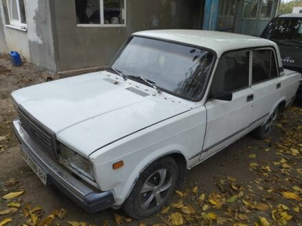 ВАЗ 2107 1996 в Лозовой на Automoto.ua Белый ВАЗ 2107, объемом двигателя 0 л и пробегом 243 тыс. км за 720 $, фото 1 на Automoto.ua