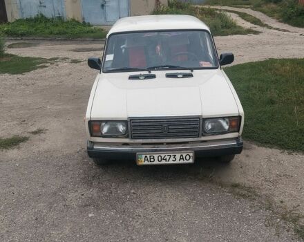 Белый ВАЗ 2107, объемом двигателя 1.5 л и пробегом 92 тыс. км за 1500 $, фото 1 на Automoto.ua