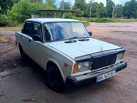 Белый ВАЗ 2107, объемом двигателя 1.5 л и пробегом 200 тыс. км за 720 $, фото 1 на Automoto.ua