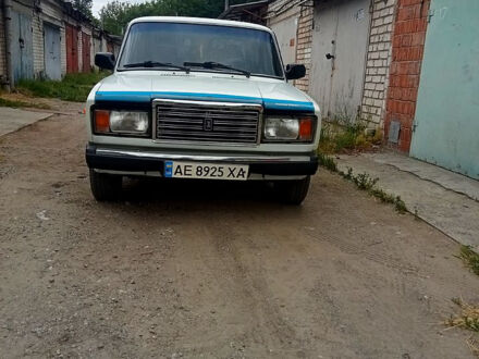 ВАЗ 2107 1997 в Днепре (Днепропетровске) на Automoto.ua Белый ВАЗ 2107, объемом двигателя 1.5 л и пробегом 0 тыс. км за 1400 $, фото 1 на Automoto.ua