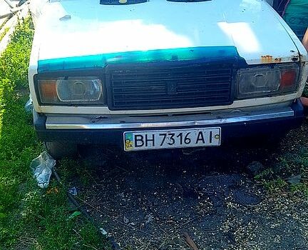 Белый ВАЗ 2107, объемом двигателя 1.5 л и пробегом 125 тыс. км за 600 $, фото 1 на Automoto.ua