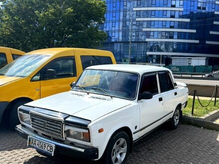 Білий ВАЗ 2107, об'ємом двигуна 1.5 л та пробігом 310 тис. км за 900 $, фото 1 на Automoto.ua