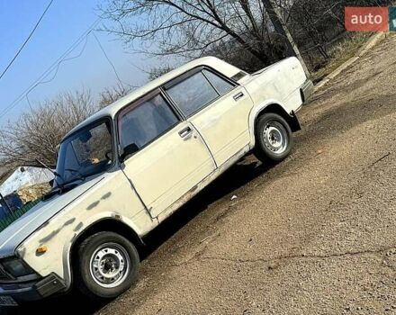 Белый ВАЗ 2107, объемом двигателя 1.6 л и пробегом 195 тыс. км за 1200 $, фото 1 на Automoto.ua