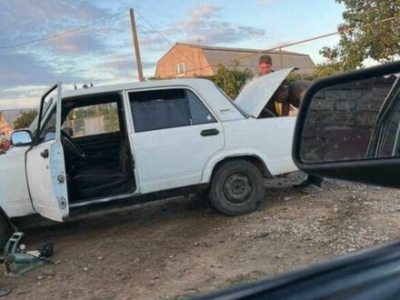 Белый ВАЗ 2107, объемом двигателя 1.5 л и пробегом 60 тыс. км за 500 $, фото 1 на Automoto.ua
