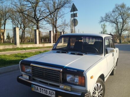 ВАЗ 2107 1998 у Кропивницькому (Кіровограді) на Automoto.ua Білий ВАЗ 2107, об'ємом двигуна 0 л та пробігом 138 тис. км за 850 $, фото 1 на Automoto.ua
