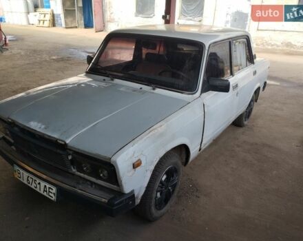 Белый ВАЗ 2107, объемом двигателя 1.45 л и пробегом 70 тыс. км за 700 $, фото 1 на Automoto.ua