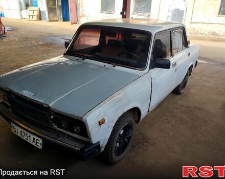 Белый ВАЗ 2107, объемом двигателя 1.5 л и пробегом 70 тыс. км за 700 $, фото 1 на Automoto.ua