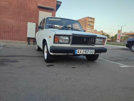 ВАЗ 2107 1999 у Харкові на Automoto.ua Білий ВАЗ 2107, об'ємом двигуна 1.5 л та пробігом 123 тис. км за 1550 $, фото 1 на Automoto.ua