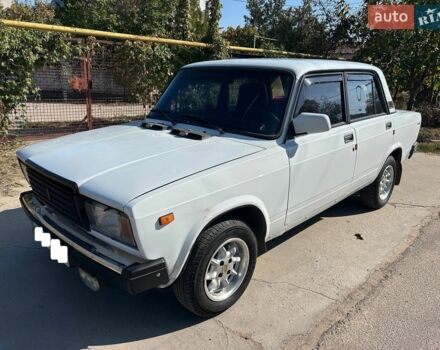 Белый ВАЗ 2107, объемом двигателя 1.5 л и пробегом 170 тыс. км за 1200 $, фото 1 на Automoto.ua