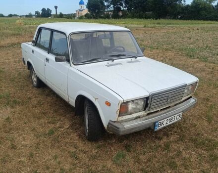 Белый ВАЗ 2107, объемом двигателя 1.5 л и пробегом 38 тыс. км за 751 $, фото 1 на Automoto.ua