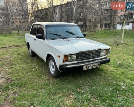 Білий ВАЗ 2107, об'ємом двигуна 1.5 л та пробігом 17 тис. км за 572 $, фото 1 на Automoto.ua
