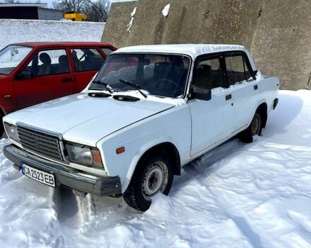 Белый ВАЗ 2107, объемом двигателя 1.5 л и пробегом 220 тыс. км за 985 $, фото 1 на Automoto.ua