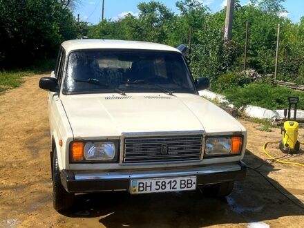 Білий ВАЗ 2107, об'ємом двигуна 1.5 л та пробігом 49 тис. км за 1010 $, фото 1 на Automoto.ua
