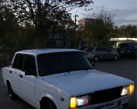 Белый ВАЗ 2107, объемом двигателя 1.6 л и пробегом 500 тыс. км за 951 $, фото 1 на Automoto.ua