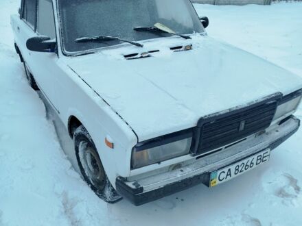 Белый ВАЗ 2107, объемом двигателя 0 л и пробегом 300 тыс. км за 373 $, фото 1 на Automoto.ua