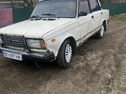 Білий ВАЗ 2107, об'ємом двигуна 1.6 л та пробігом 22 тис. км за 686 $, фото 1 на Automoto.ua