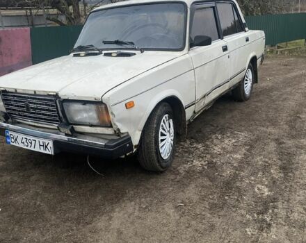 Білий ВАЗ 2107, об'ємом двигуна 1.6 л та пробігом 22 тис. км за 686 $, фото 1 на Automoto.ua