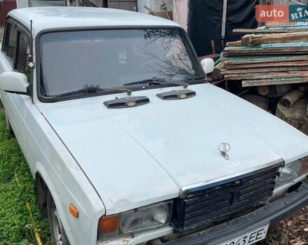Белый ВАЗ 2107, объемом двигателя 1.45 л и пробегом 300 тыс. км за 1100 $, фото 1 на Automoto.ua