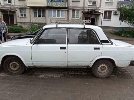 ВАЗ 2107 2002 у Сумах на Automoto.ua Білий ВАЗ 2107, об'ємом двигуна 1.5 л та пробігом 31 тис. км за 1100 $, фото 1 на Automoto.ua