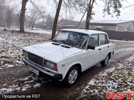 Белый ВАЗ 2107, объемом двигателя 1.5 л и пробегом 164 тыс. км за 1300 $, фото 1 на Automoto.ua