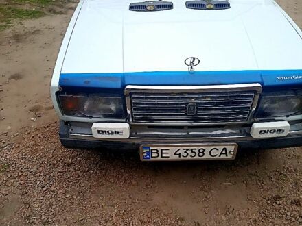 ВАЗ 2107 2002 в Вознесенске на Automoto.ua Белый ВАЗ 2107, объемом двигателя 1.6 л и пробегом 0 тыс. км за 1500 $, фото 1 на Automoto.ua