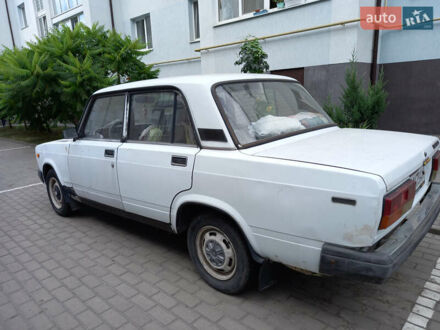 ВАЗ 2107 2002 у Рівному на Automoto.ua Білий ВАЗ 2107, об'ємом двигуна 1.5 л та пробігом 63 тис. км за 800 $, фото 1 на Automoto.ua