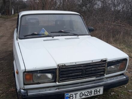 Белый ВАЗ 2107, объемом двигателя 1.5 л и пробегом 50 тыс. км за 497 $, фото 1 на Automoto.ua