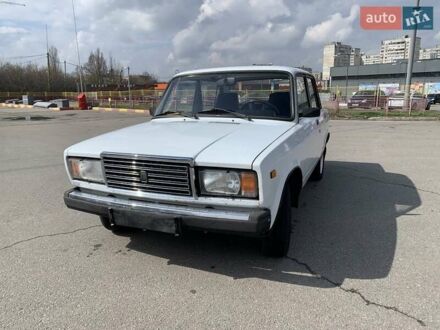 Білий ВАЗ 2107, об'ємом двигуна 1.45 л та пробігом 100 тис. км за 1500 $, фото 1 на Automoto.ua