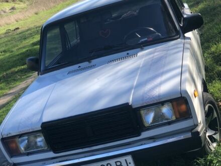 Белый ВАЗ 2107, объемом двигателя 1.5 л и пробегом 3 тыс. км за 952 $, фото 1 на Automoto.ua
