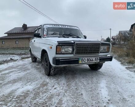 Белый ВАЗ 2107, объемом двигателя 1.5 л и пробегом 100 тыс. км за 999 $, фото 1 на Automoto.ua