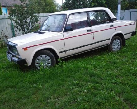 Белый ВАЗ 2107, объемом двигателя 0 л и пробегом 85 тыс. км за 898 $, фото 1 на Automoto.ua