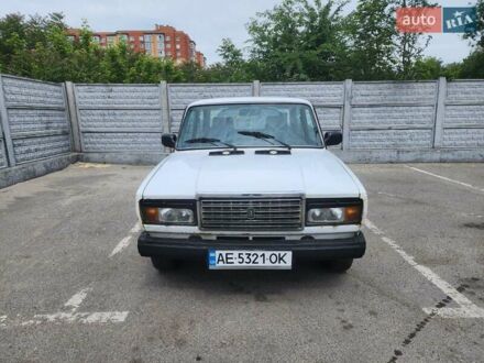 ВАЗ 2107 2003 в Днепре (Днепропетровске) на Automoto.ua Белый ВАЗ 2107, объемом двигателя 1.45 л и пробегом 81 тыс. км за 1300 $, фото 1 на Automoto.ua