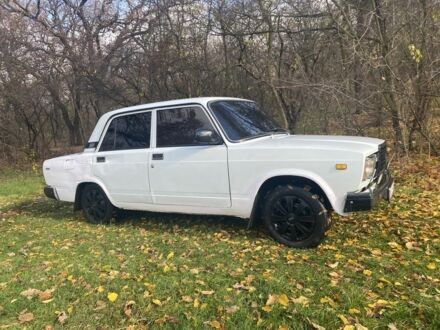 Білий ВАЗ 2107, об'ємом двигуна 1.5 л та пробігом 1000 тис. км за 900 $, фото 1 на Automoto.ua