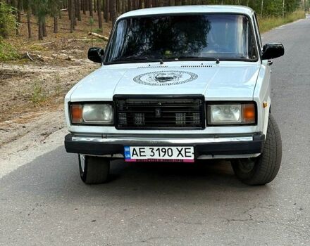 Белый ВАЗ 2107, объемом двигателя 1.5 л и пробегом 200 тыс. км за 1900 $, фото 1 на Automoto.ua
