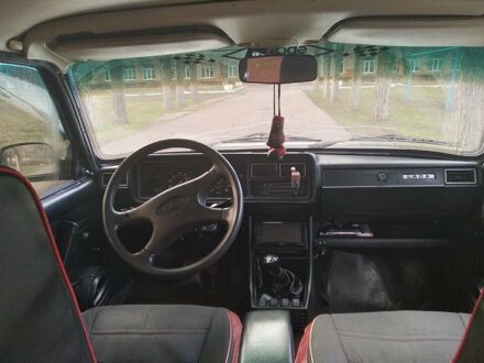 Белый ВАЗ 2107, объемом двигателя 1.6 л и пробегом 130 тыс. км за 1000 $, фото 1 на Automoto.ua