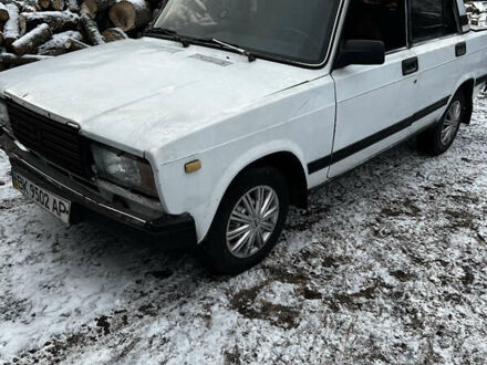ВАЗ 2107 2003 в Заречном на Automoto.ua Белый ВАЗ 2107, объемом двигателя 1.45 л и пробегом 85 тыс. км за 500 $, фото 1 на Automoto.ua