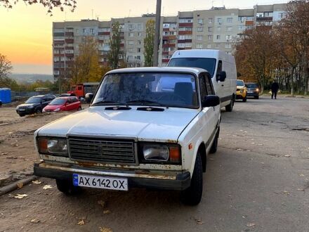 Белый ВАЗ 2107, объемом двигателя 1.5 л и пробегом 80 тыс. км за 600 $, фото 1 на Automoto.ua